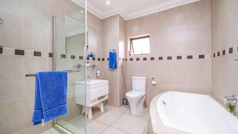 4 Bedroom Property for Sale in Raslouw Glen Gauteng