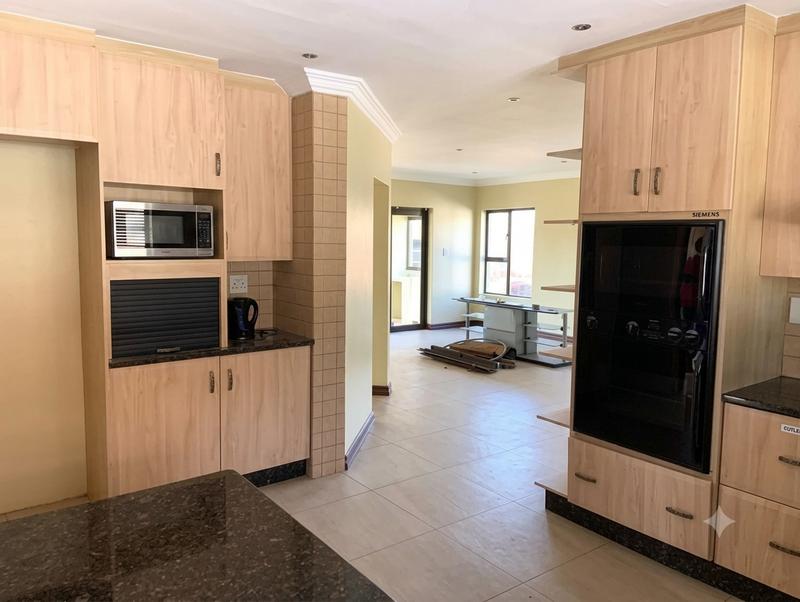 4 Bedroom Property for Sale in Eldo Meadows Gauteng