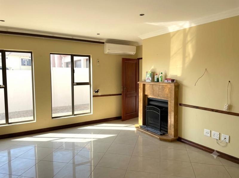 4 Bedroom Property for Sale in Eldo Meadows Gauteng