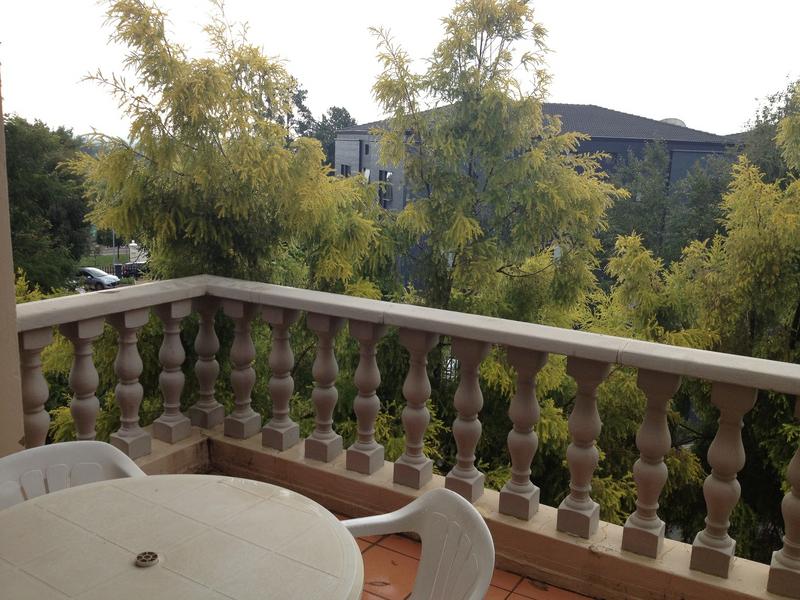 To Let 1 Bedroom Property for Rent in Benmore Gauteng