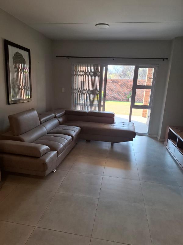 To Let 2 Bedroom Property for Rent in Equestria Gauteng