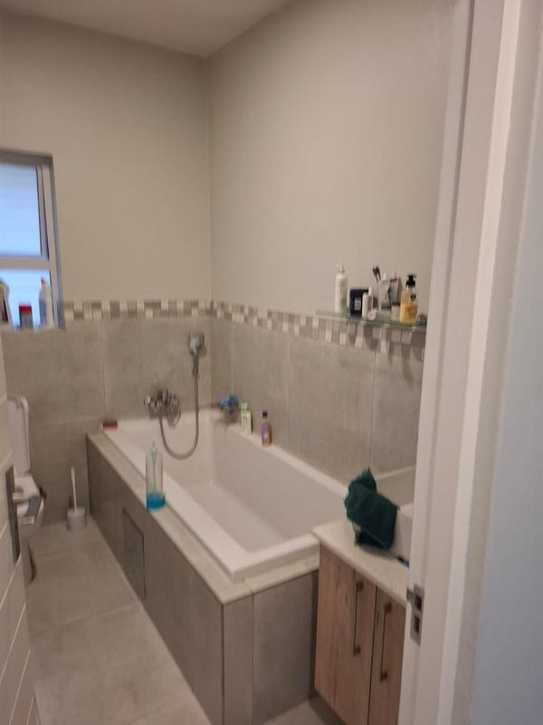 To Let 2 Bedroom Property for Rent in Equestria Gauteng