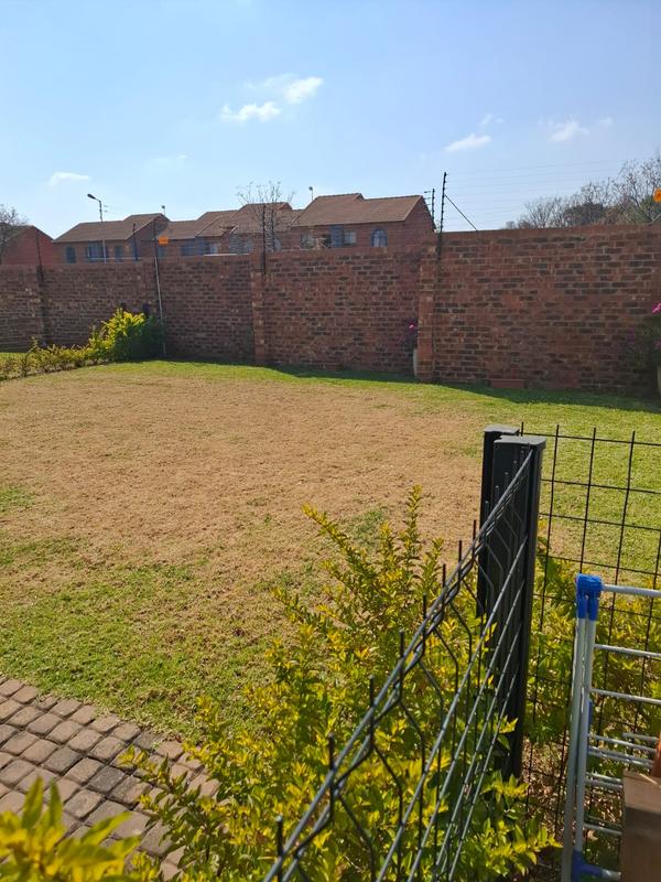 To Let 2 Bedroom Property for Rent in Equestria Gauteng