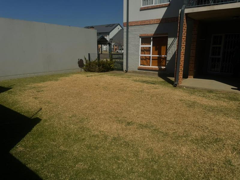 To Let 2 Bedroom Property for Rent in Equestria Gauteng