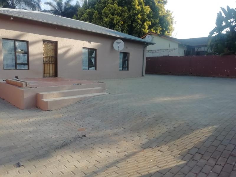To Let 3 Bedroom Property for Rent in Danville Gauteng