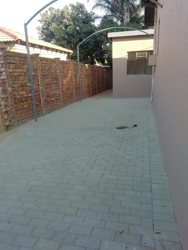 To Let 3 Bedroom Property for Rent in Danville Gauteng