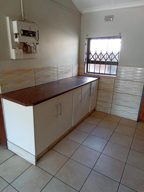 To Let 3 Bedroom Property for Rent in Danville Gauteng