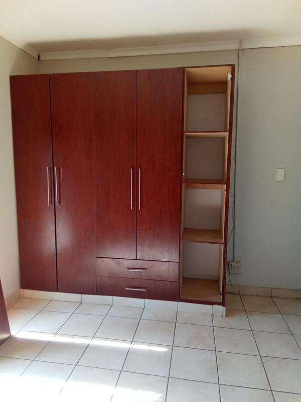To Let 3 Bedroom Property for Rent in Danville Gauteng