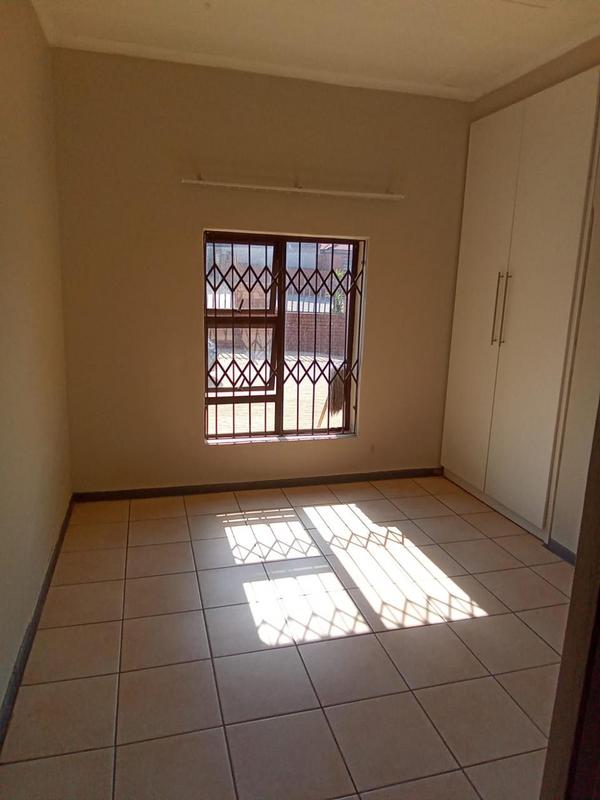To Let 3 Bedroom Property for Rent in Danville Gauteng