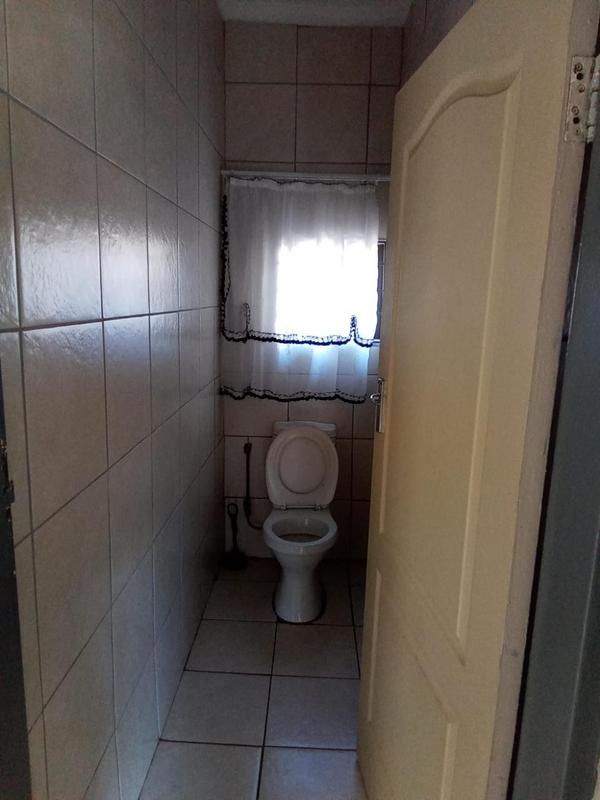 To Let 3 Bedroom Property for Rent in Danville Gauteng