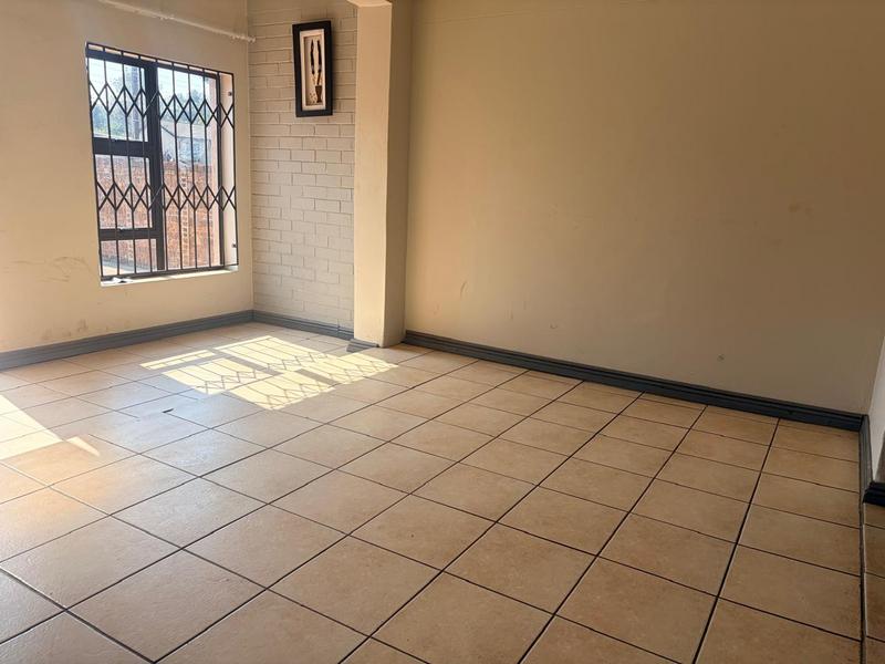 To Let 3 Bedroom Property for Rent in Danville Gauteng