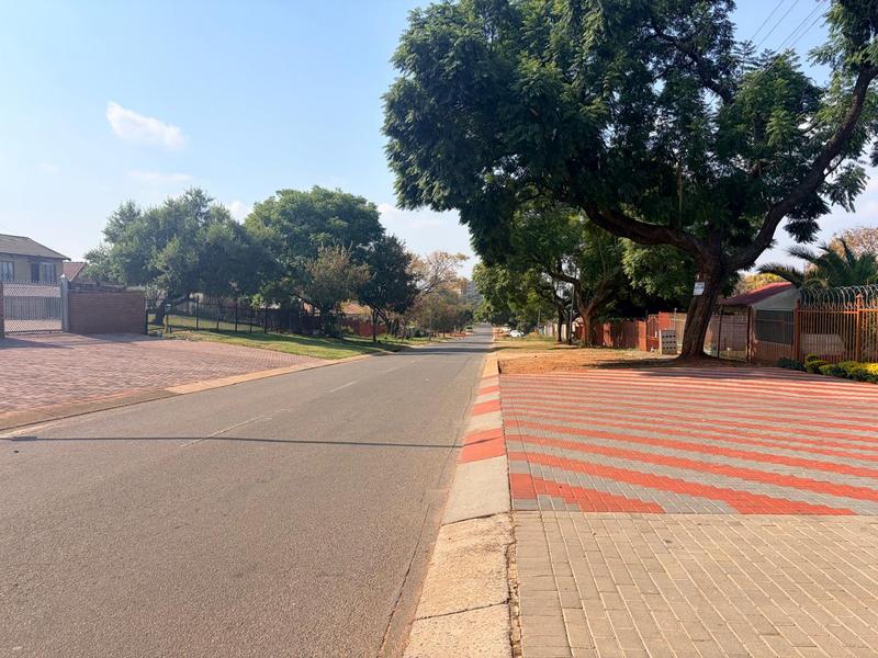 To Let 3 Bedroom Property for Rent in Danville Gauteng
