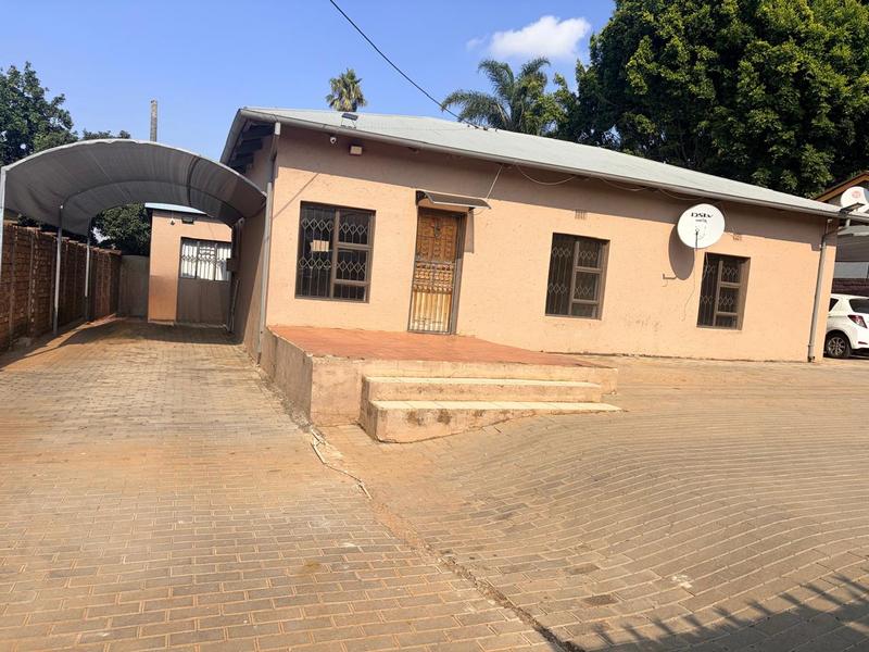 To Let 3 Bedroom Property for Rent in Danville Gauteng