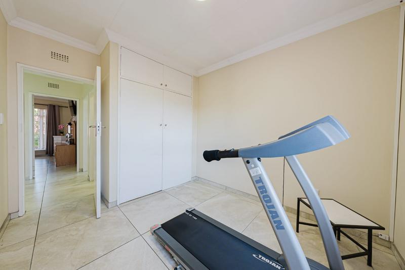 3 Bedroom Property for Sale in Brackenhurst Gauteng