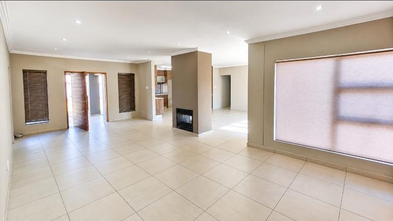 4 Bedroom Property for Sale in Brackenhurst Gauteng