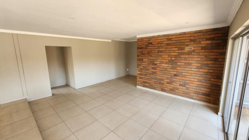 4 Bedroom Property for Sale in Brackenhurst Gauteng