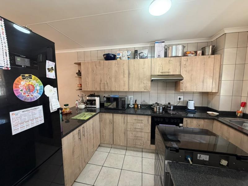 2 Bedroom Property for Sale in New Redruth Gauteng