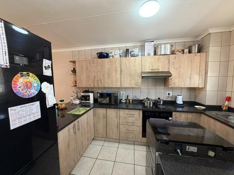 2 Bedroom Property for Sale in New Redruth Gauteng
