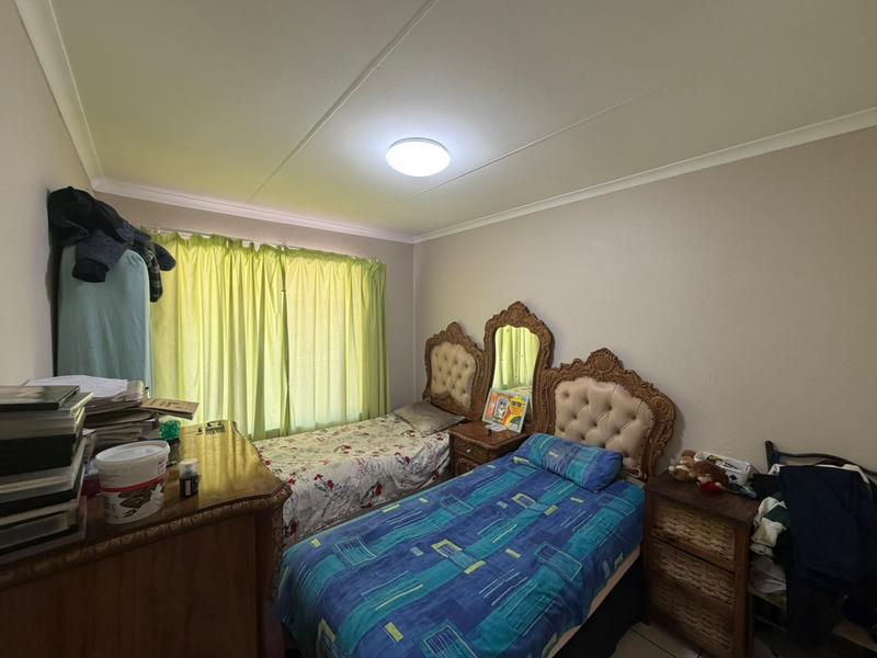 2 Bedroom Property for Sale in New Redruth Gauteng