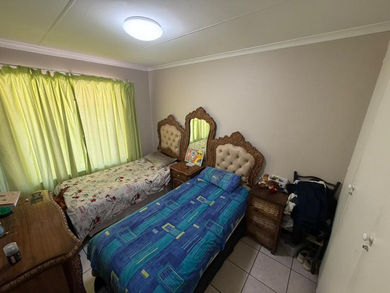 2 Bedroom Property for Sale in New Redruth Gauteng