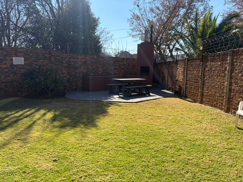 2 Bedroom Property for Sale in New Redruth Gauteng