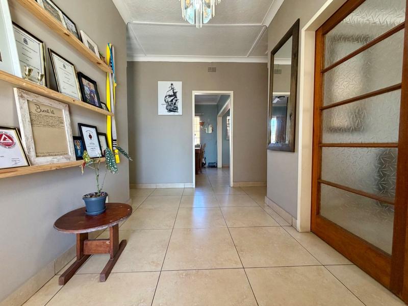 3 Bedroom Property for Sale in Linmeyer Gauteng