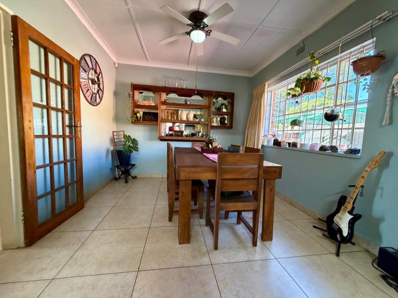 3 Bedroom Property for Sale in Linmeyer Gauteng