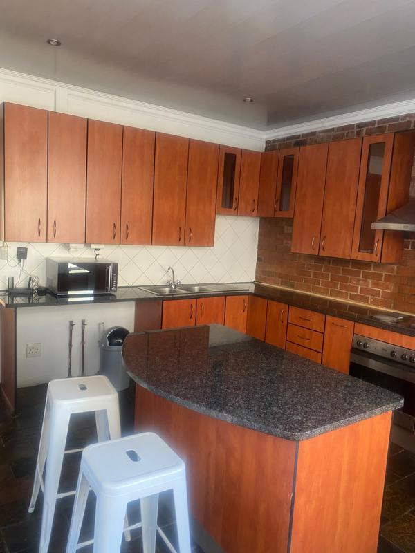 To Let 4 Bedroom Property for Rent in Marshalltown Gauteng