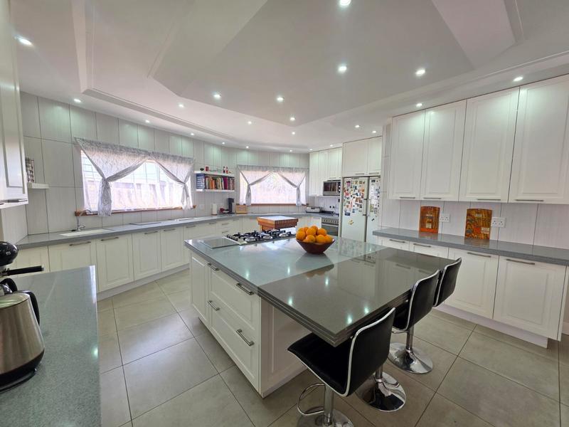 6 Bedroom Property for Sale in Henley on Klip Gauteng