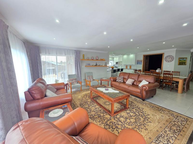 6 Bedroom Property for Sale in Henley on Klip Gauteng