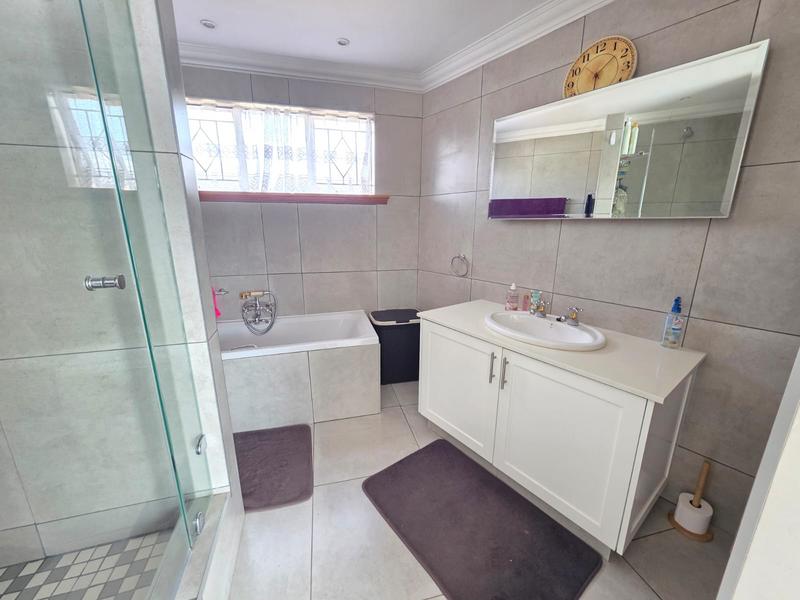 6 Bedroom Property for Sale in Henley on Klip Gauteng