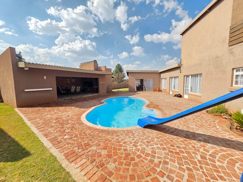 6 Bedroom Property for Sale in Henley on Klip Gauteng
