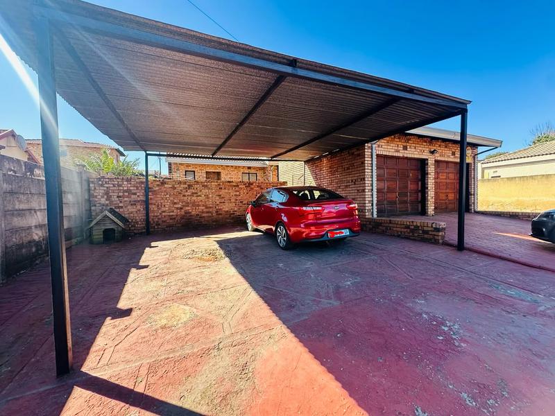 3 Bedroom Property for Sale in Witpoortjie Gauteng