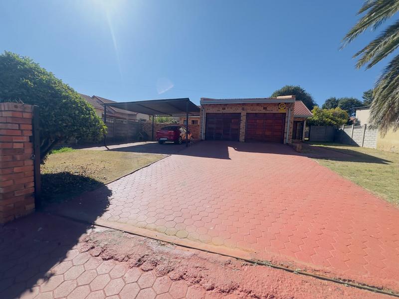3 Bedroom Property for Sale in Witpoortjie Gauteng