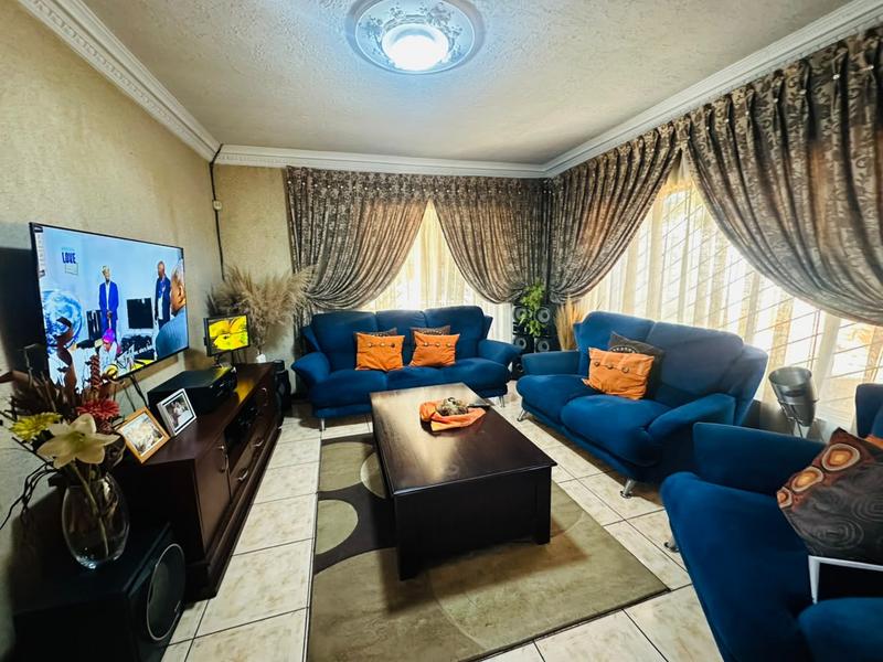 3 Bedroom Property for Sale in Witpoortjie Gauteng
