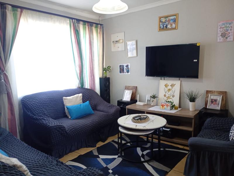 2 Bedroom Property for Sale in Kagiso Gauteng