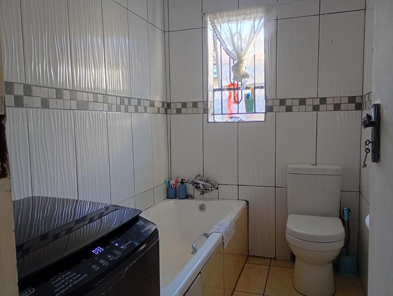 2 Bedroom Property for Sale in Kagiso Gauteng