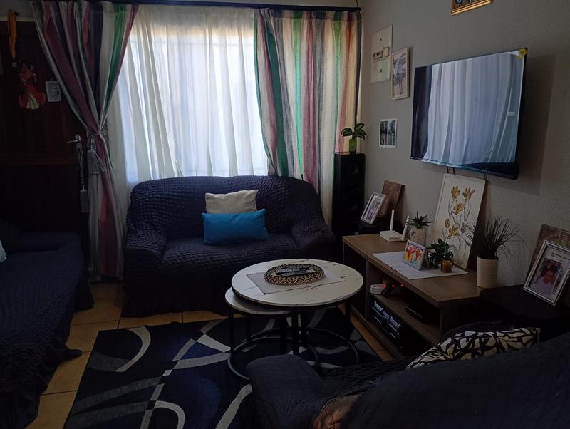 2 Bedroom Property for Sale in Kagiso Gauteng