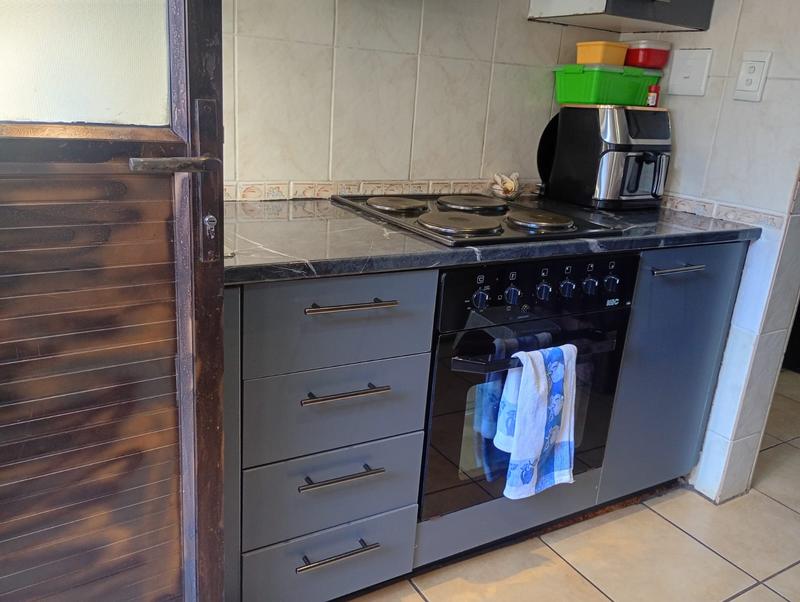 2 Bedroom Property for Sale in Kagiso Gauteng