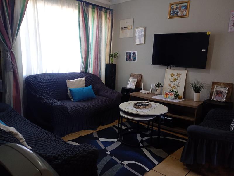 2 Bedroom Property for Sale in Kagiso Gauteng