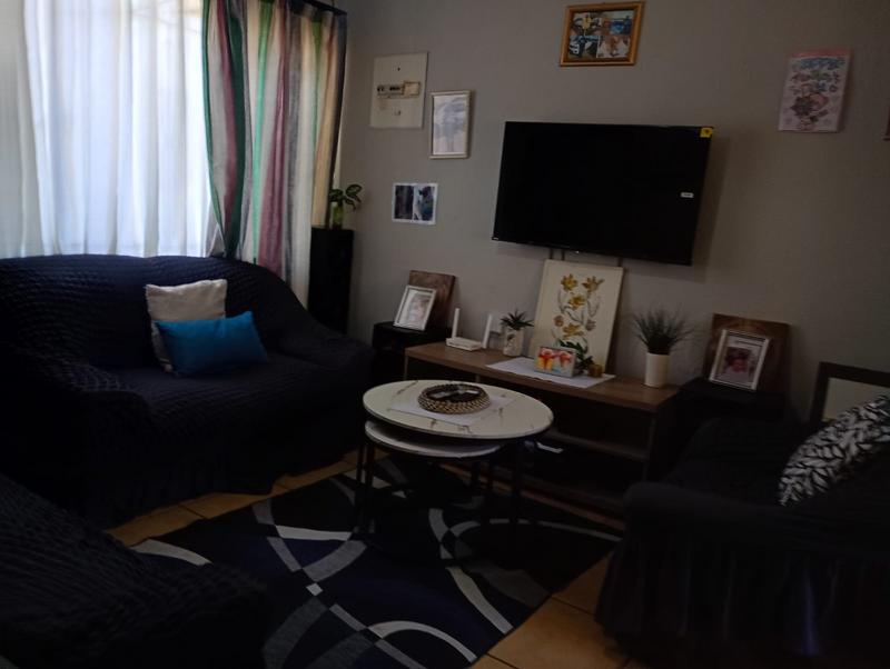 2 Bedroom Property for Sale in Kagiso Gauteng