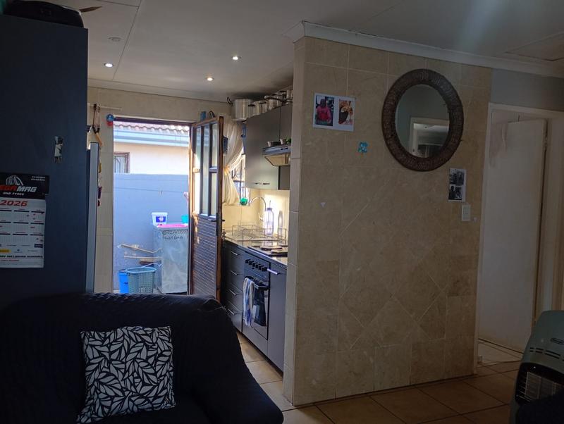 2 Bedroom Property for Sale in Kagiso Gauteng