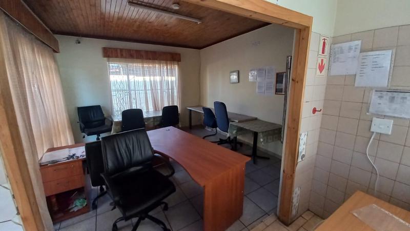 To Let 4 Bedroom Property for Rent in Pretoria Gardens Gauteng