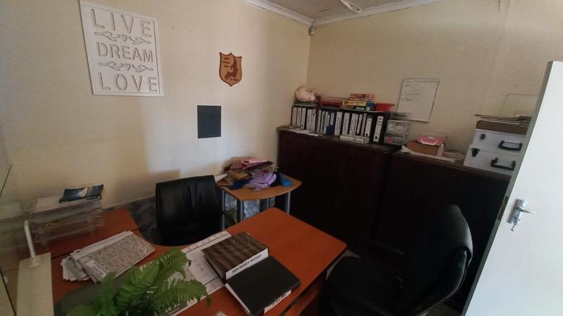To Let 4 Bedroom Property for Rent in Pretoria Gardens Gauteng