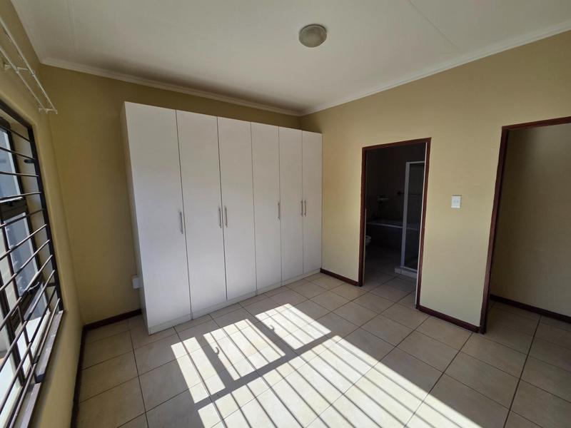 3 Bedroom Property for Sale in Noordwyk Gauteng