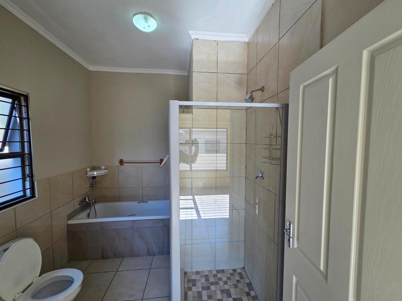 3 Bedroom Property for Sale in Noordwyk Gauteng