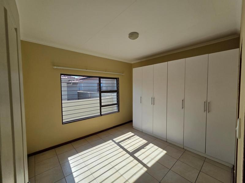 3 Bedroom Property for Sale in Noordwyk Gauteng