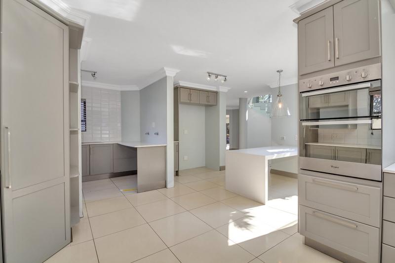 To Let 5 Bedroom Property for Rent in Dainfern Golf Estate Gauteng