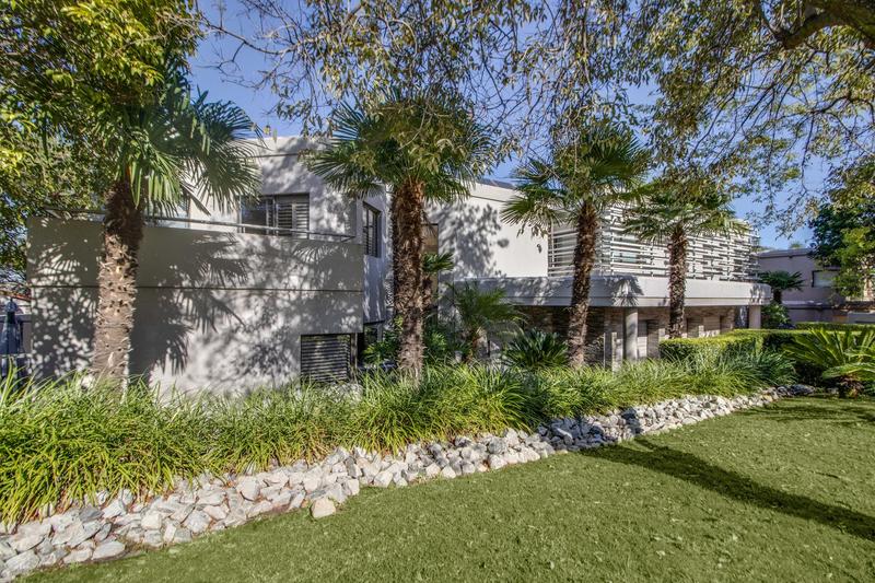 To Let 5 Bedroom Property for Rent in Dainfern Golf Estate Gauteng