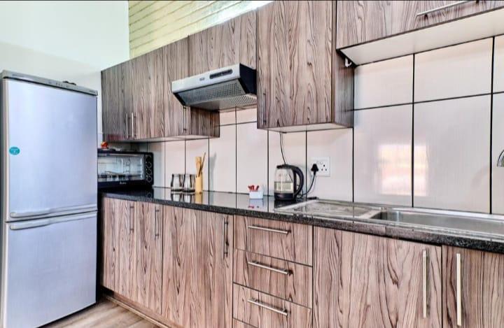 To Let 2 Bedroom Property for Rent in Woodmead Gauteng